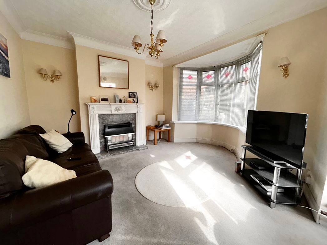 Property image 2 of 18