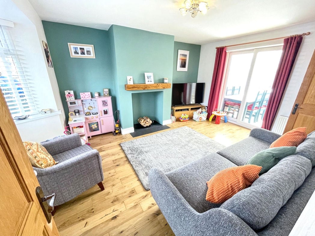 Property image 3 of 12