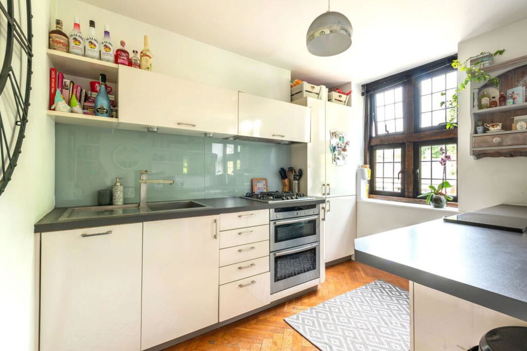 Property image 2 of 12