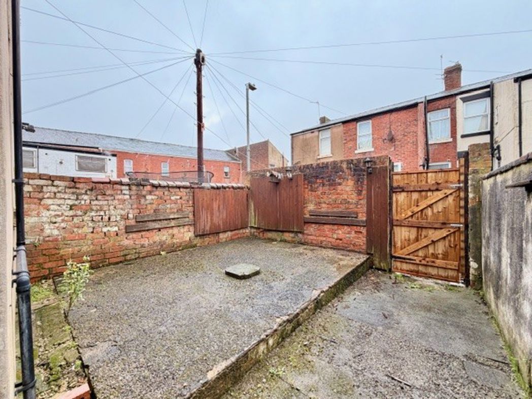 Property image 10 of 23