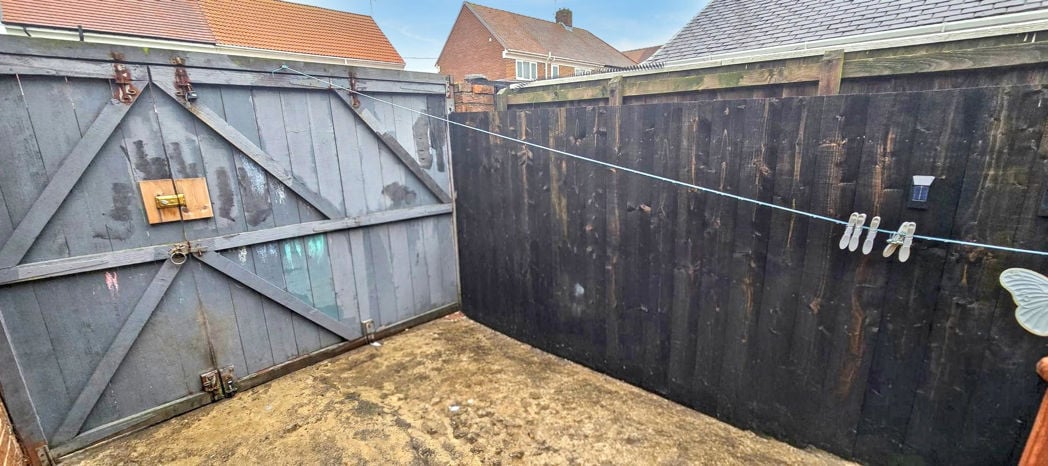 Property image 12 of 13