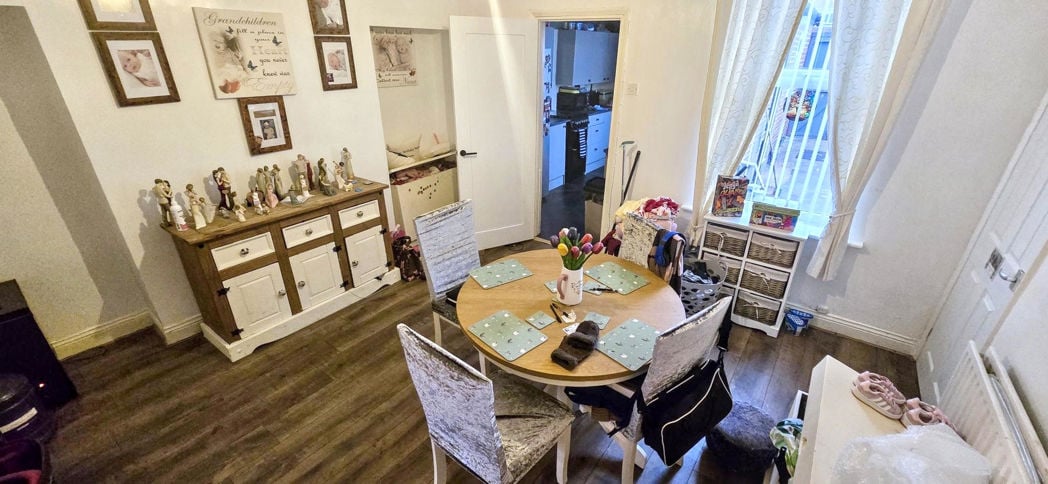 Property image 5 of 13