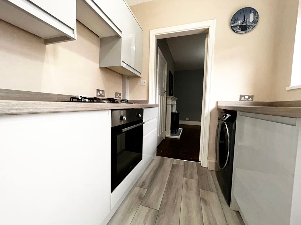 Property image 6 of 12