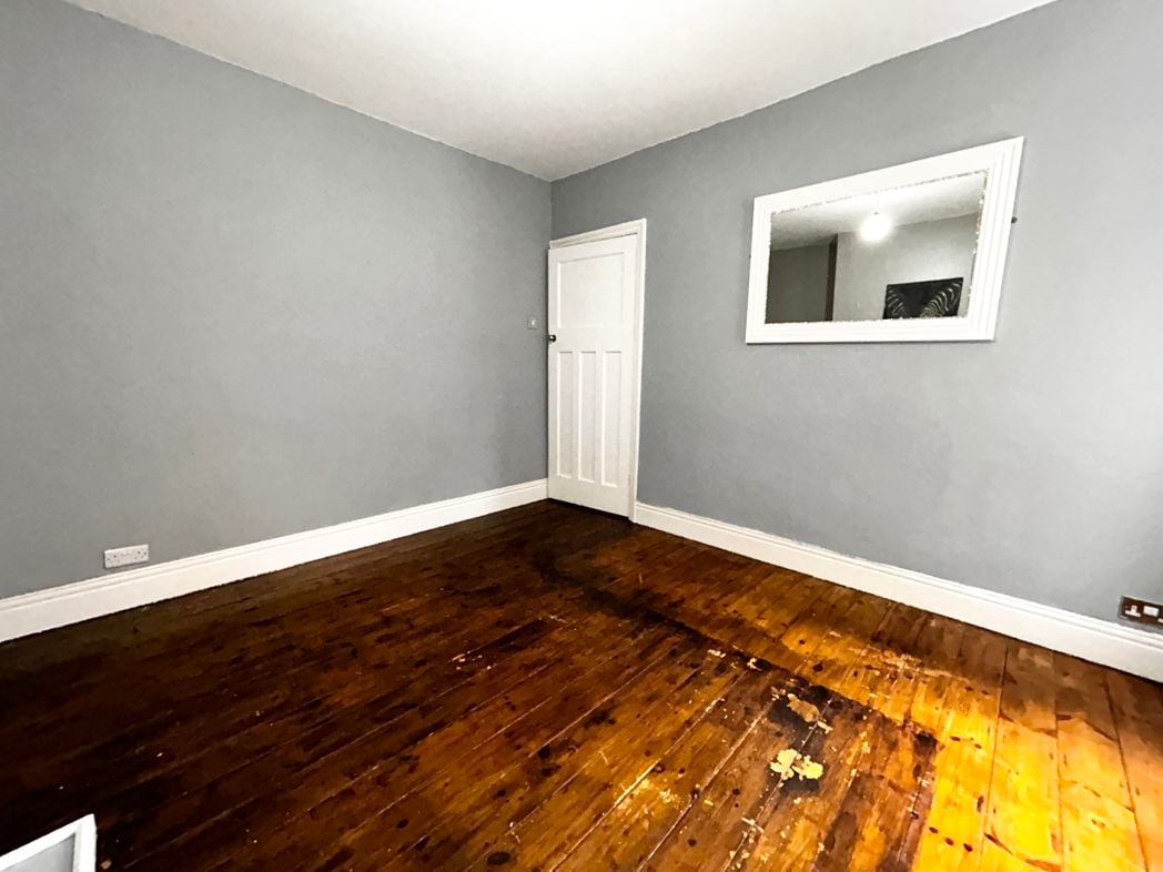 Property image 5 of 12
