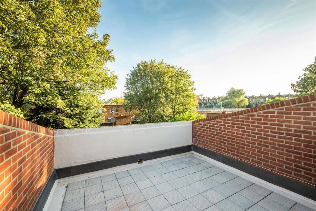 Property image 2 of 14