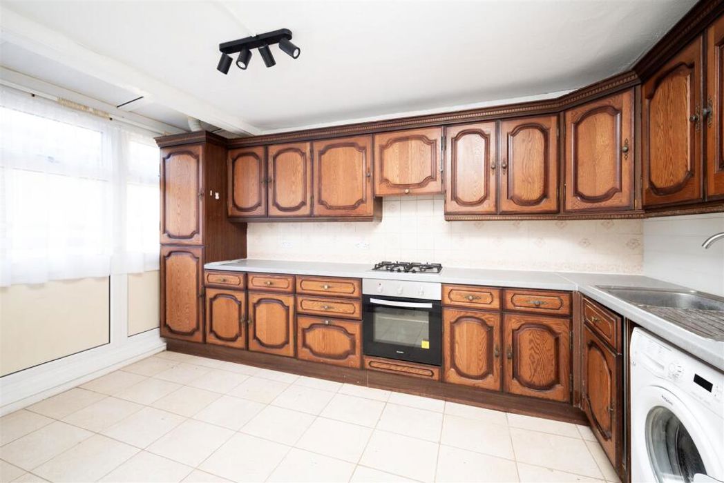 Property image 3 of 14