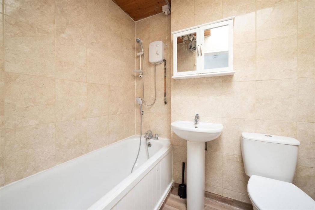 Property image 10 of 14