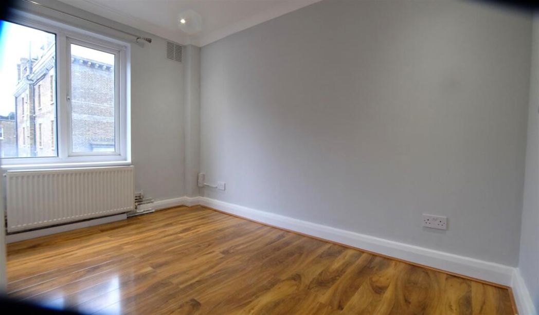 Property image 4 of 7