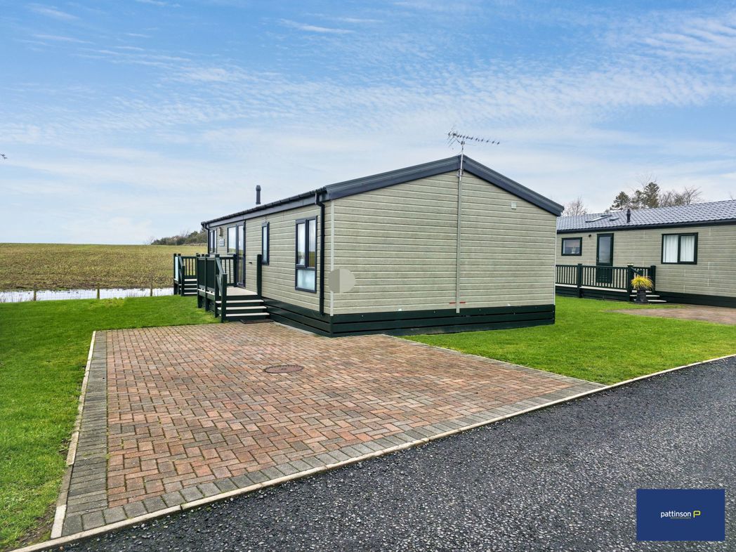 Property image 1 of 18