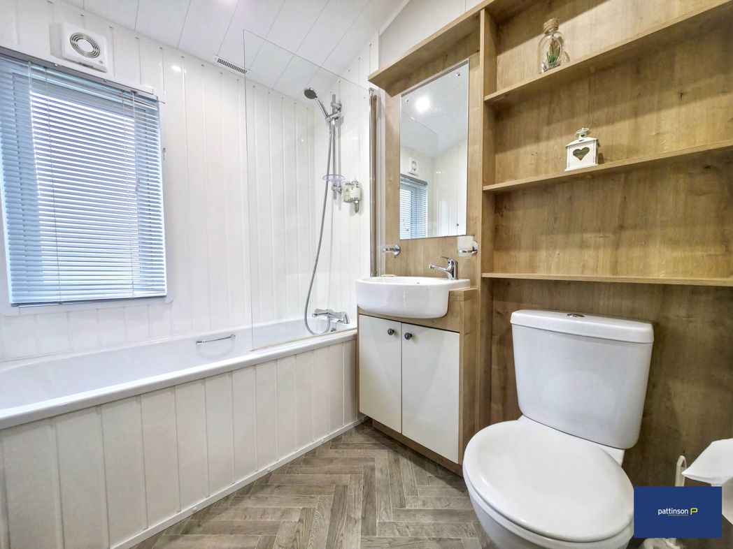 Property image 12 of 18