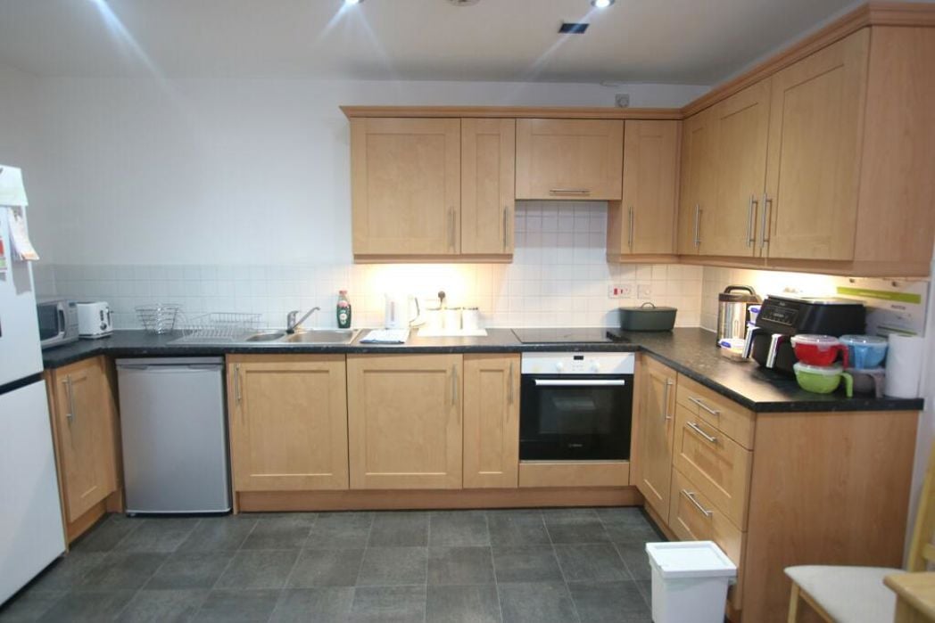 Property image 2 of 7