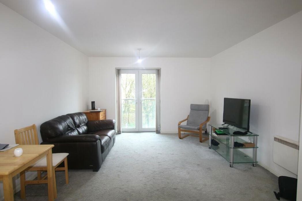 Property image 6 of 7