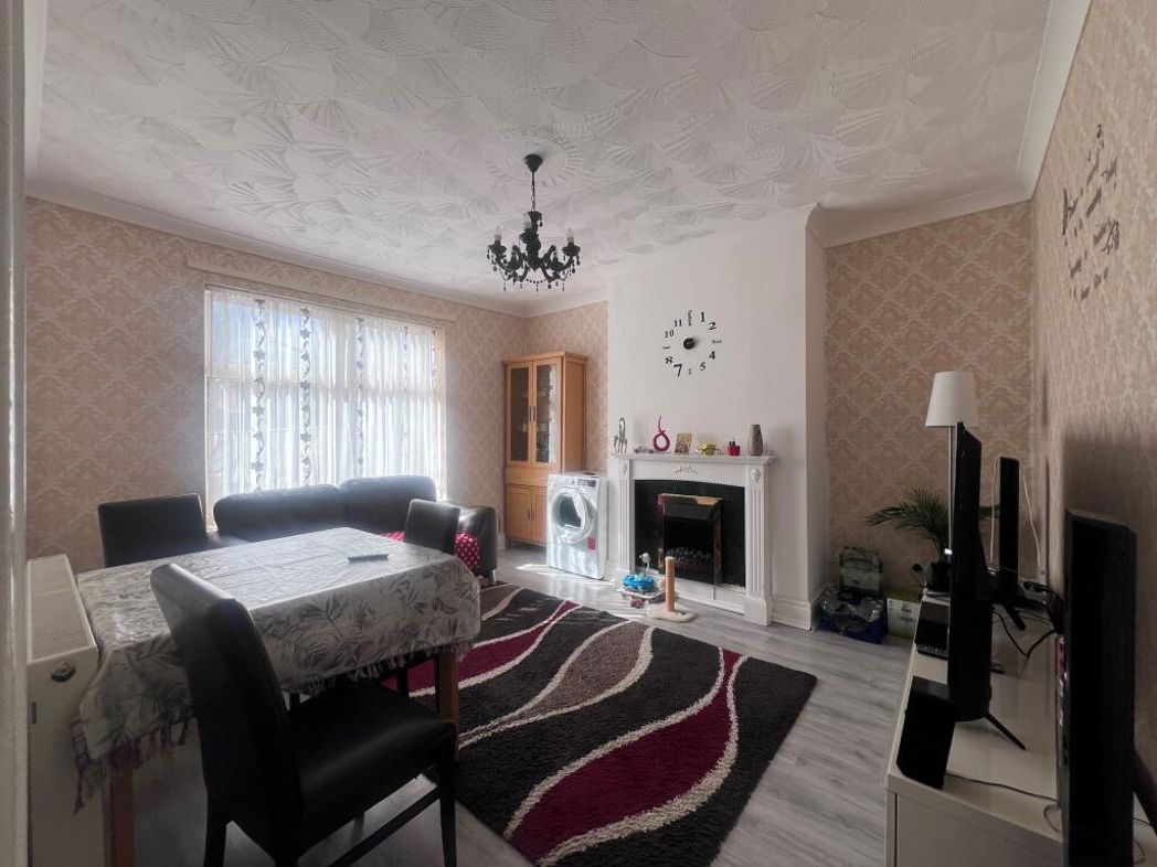 Property image 4 of 15