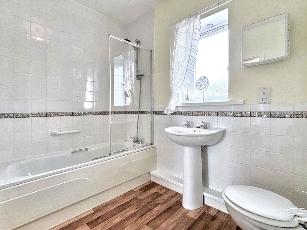 Property image 10 of 13