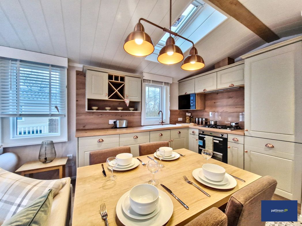 Property image 4 of 25