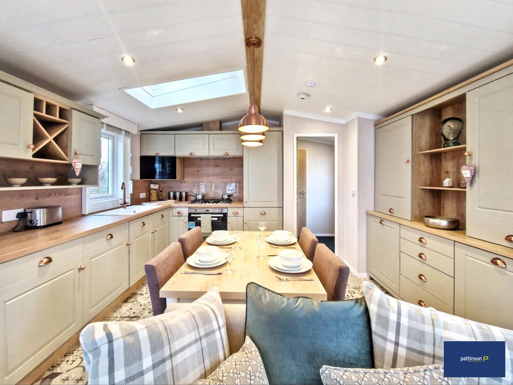 Property image 8 of 25