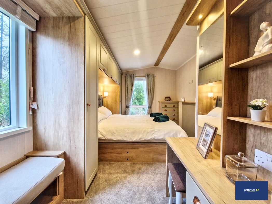 Property image 11 of 25