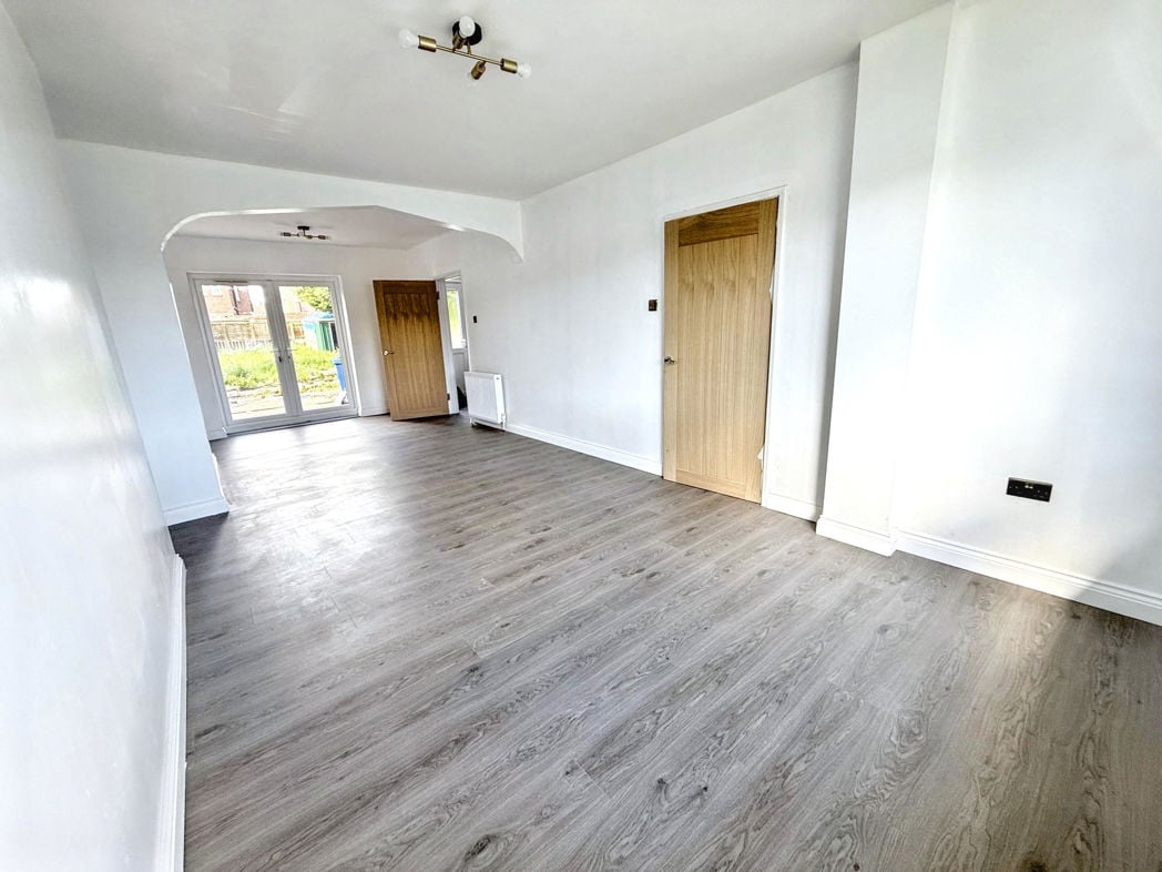 Property image 2 of 14