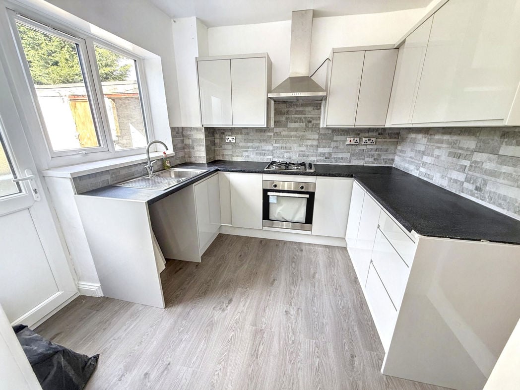 Property image 3 of 14