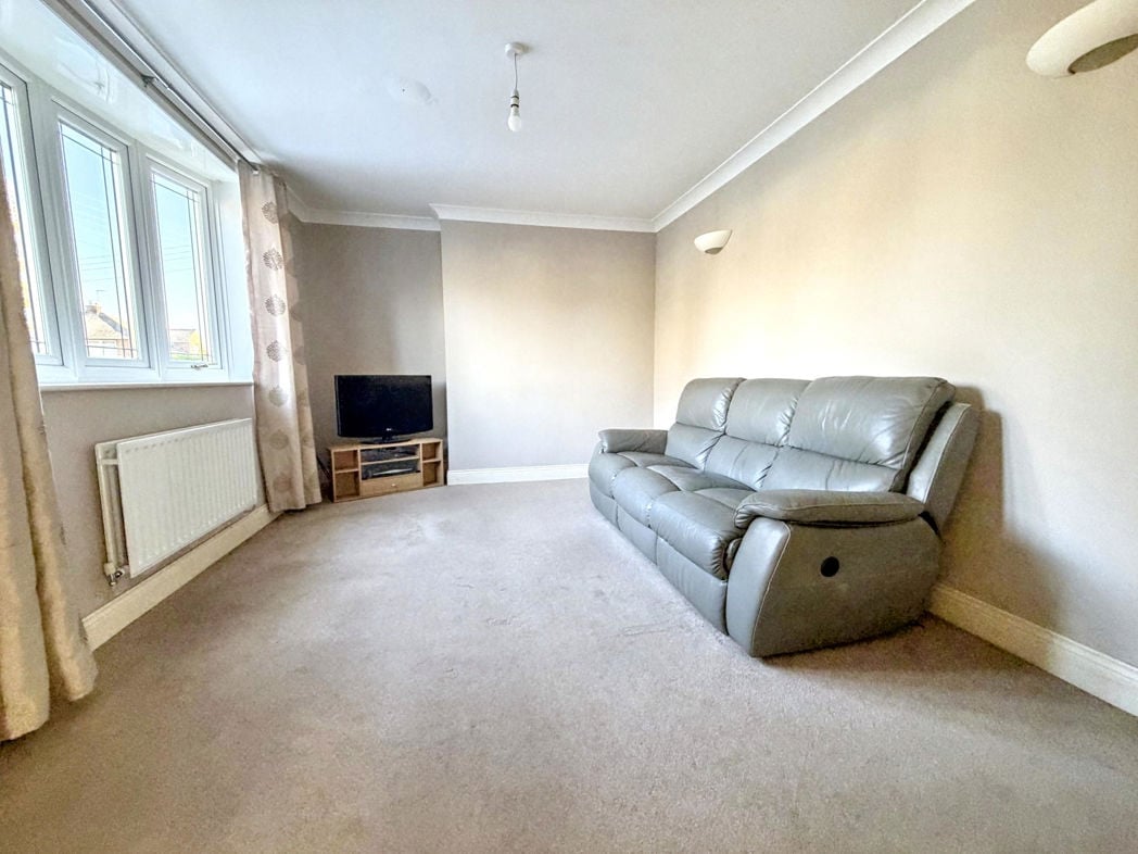 Property image 4 of 21