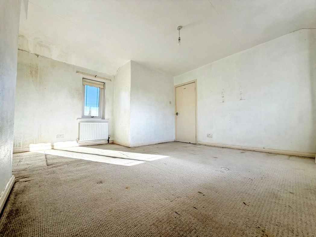 Property image 11 of 21