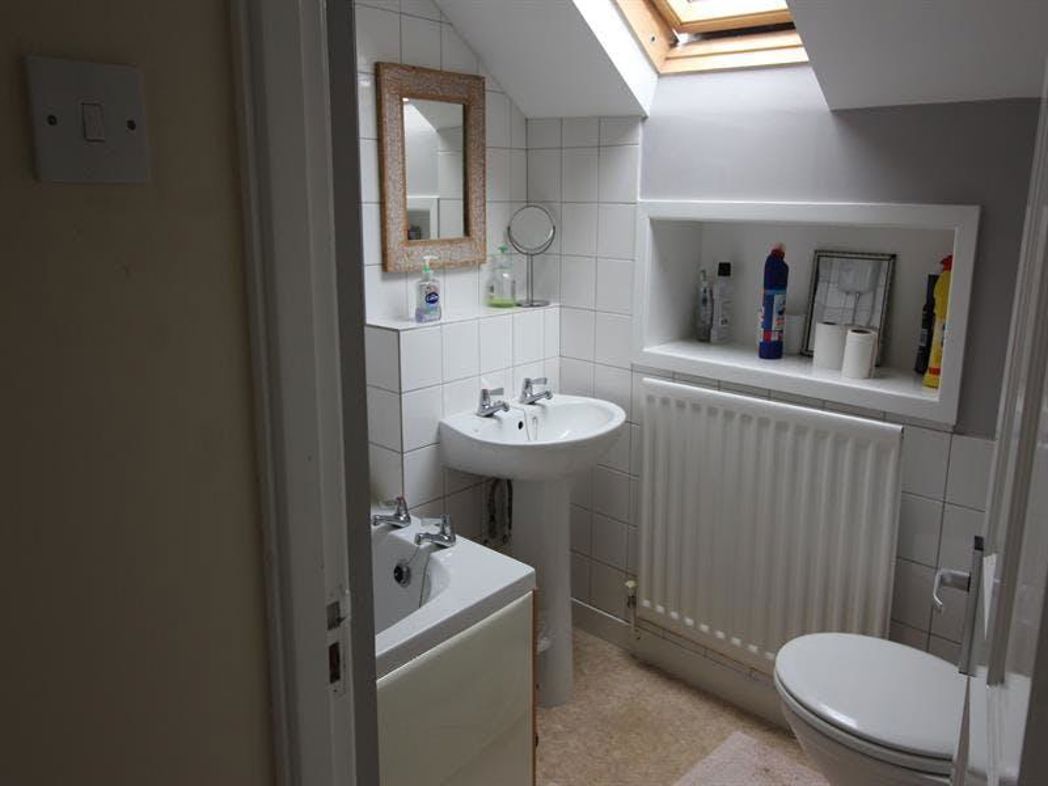 Property image 9 of 25