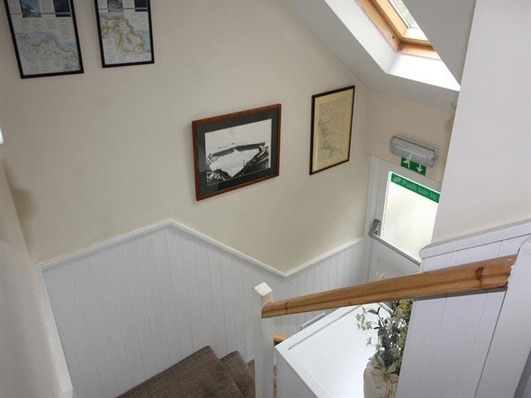 Property image 11 of 25