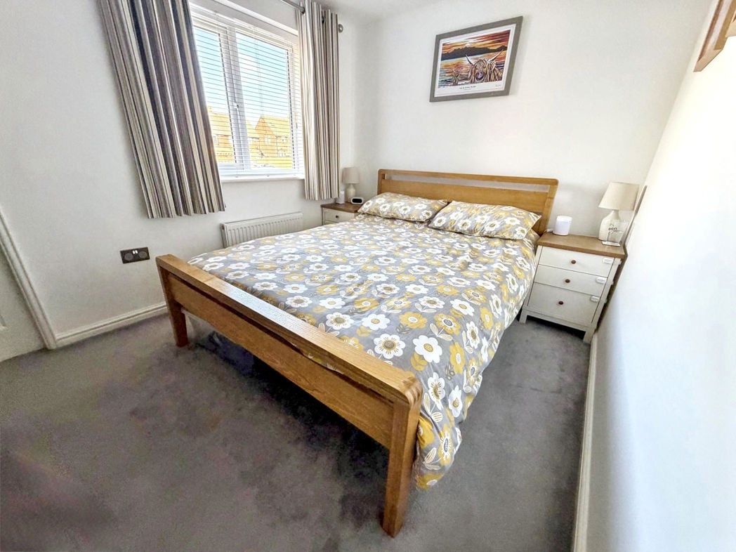 Property image 10 of 17
