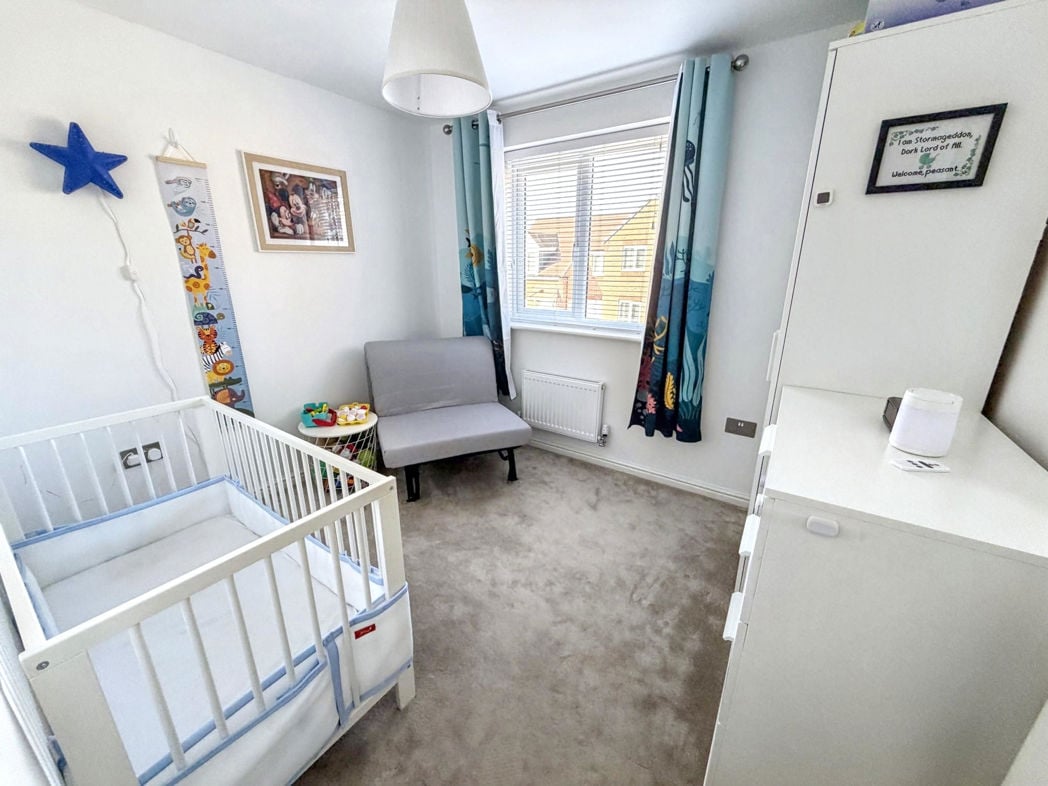 Property image 13 of 17