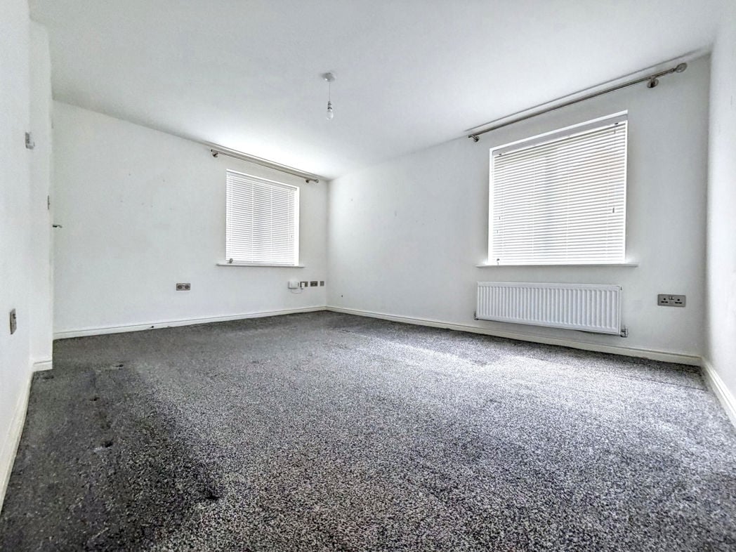 Property image 4 of 15