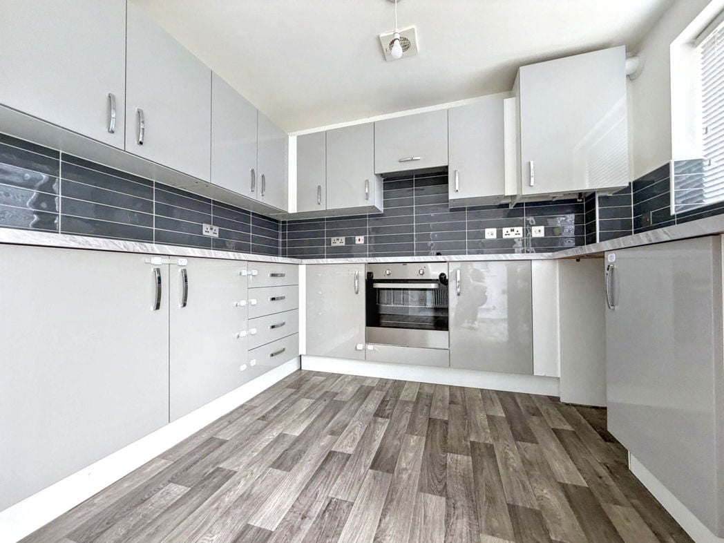 Property image 6 of 15