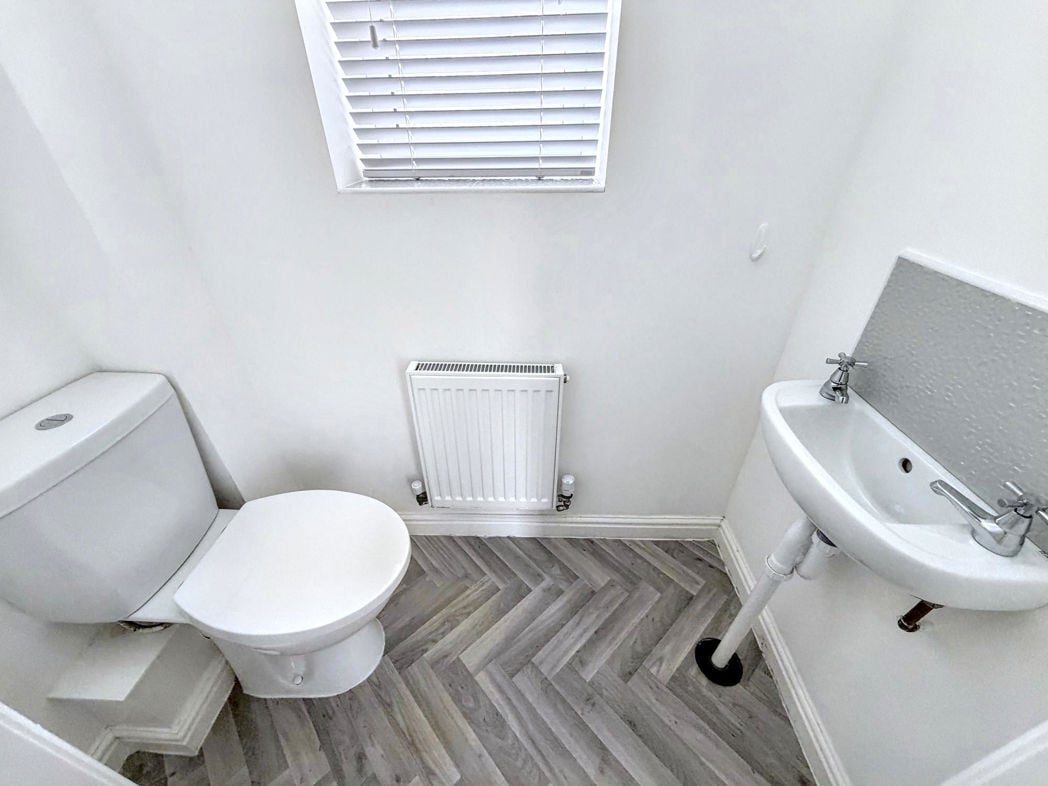 Property image 7 of 15
