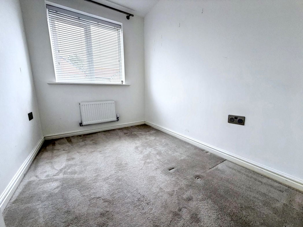 Property image 12 of 15