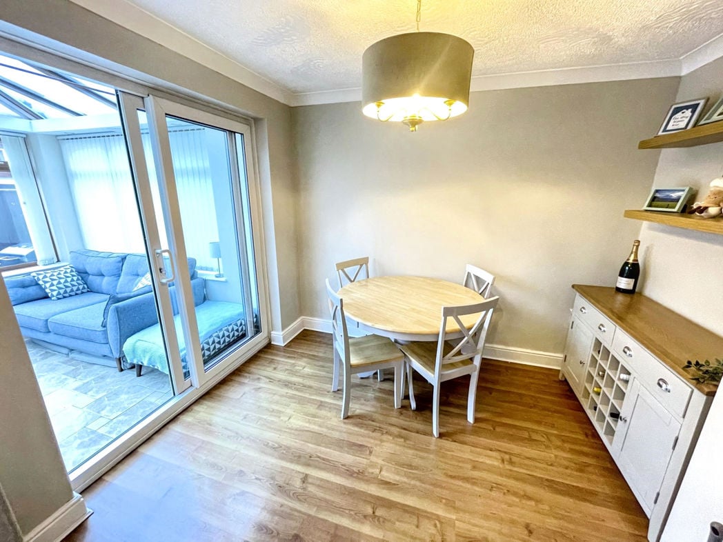 Property image 5 of 12