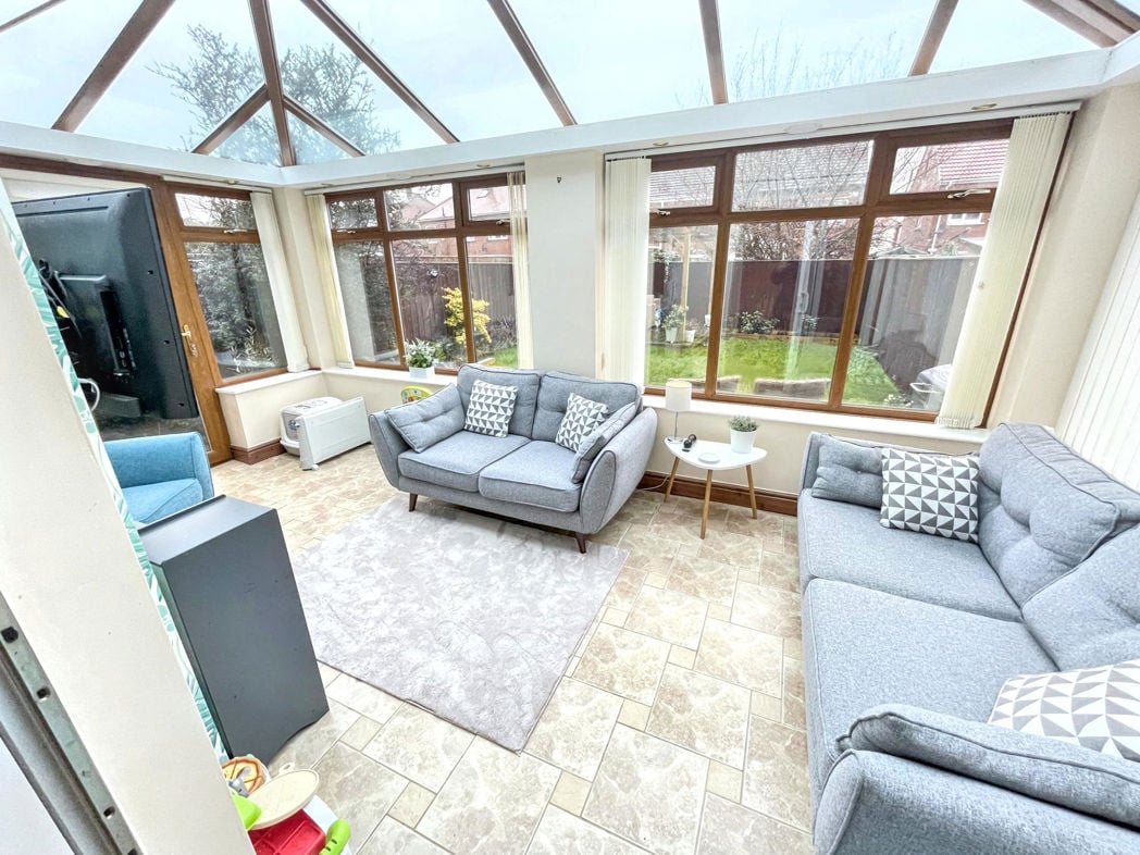 Property image 7 of 12