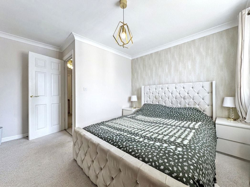 Property image 12 of 22