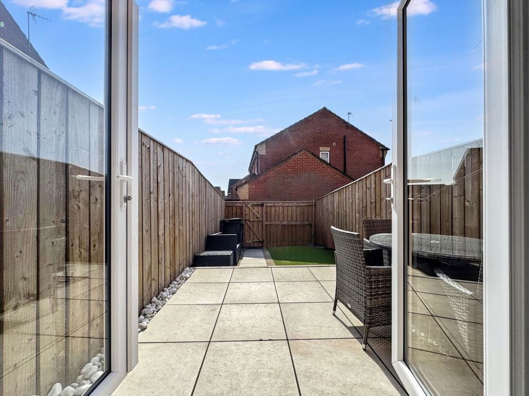Property image 9 of 22