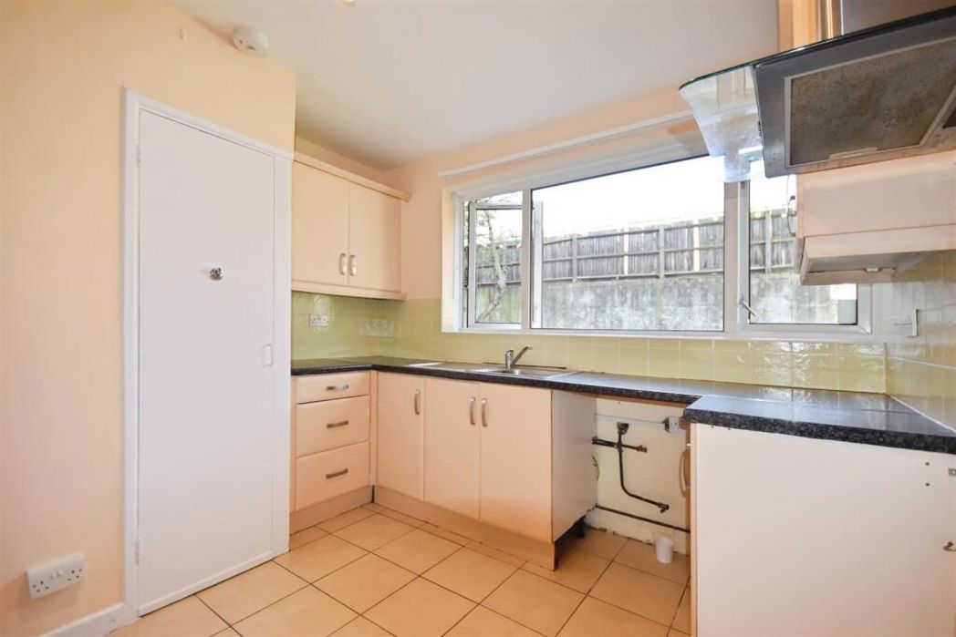 Property image 6 of 11