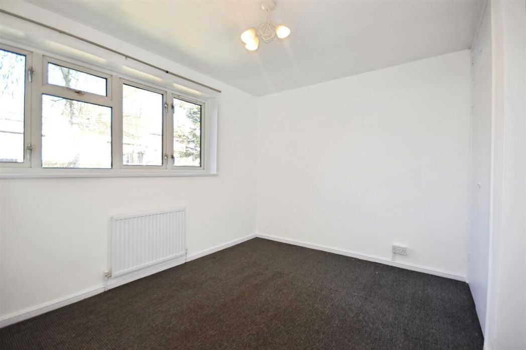 Property image 9 of 11
