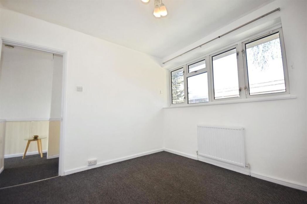 Property image 10 of 11