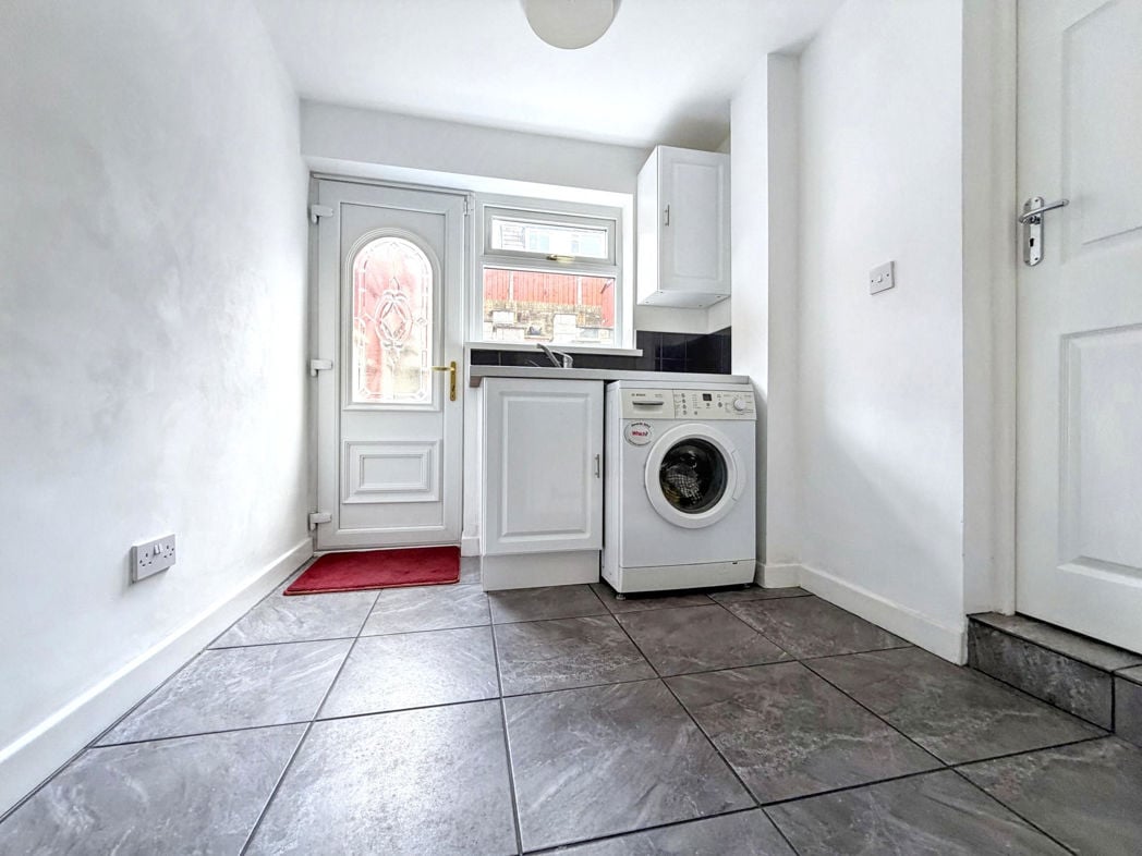 Property image 12 of 24