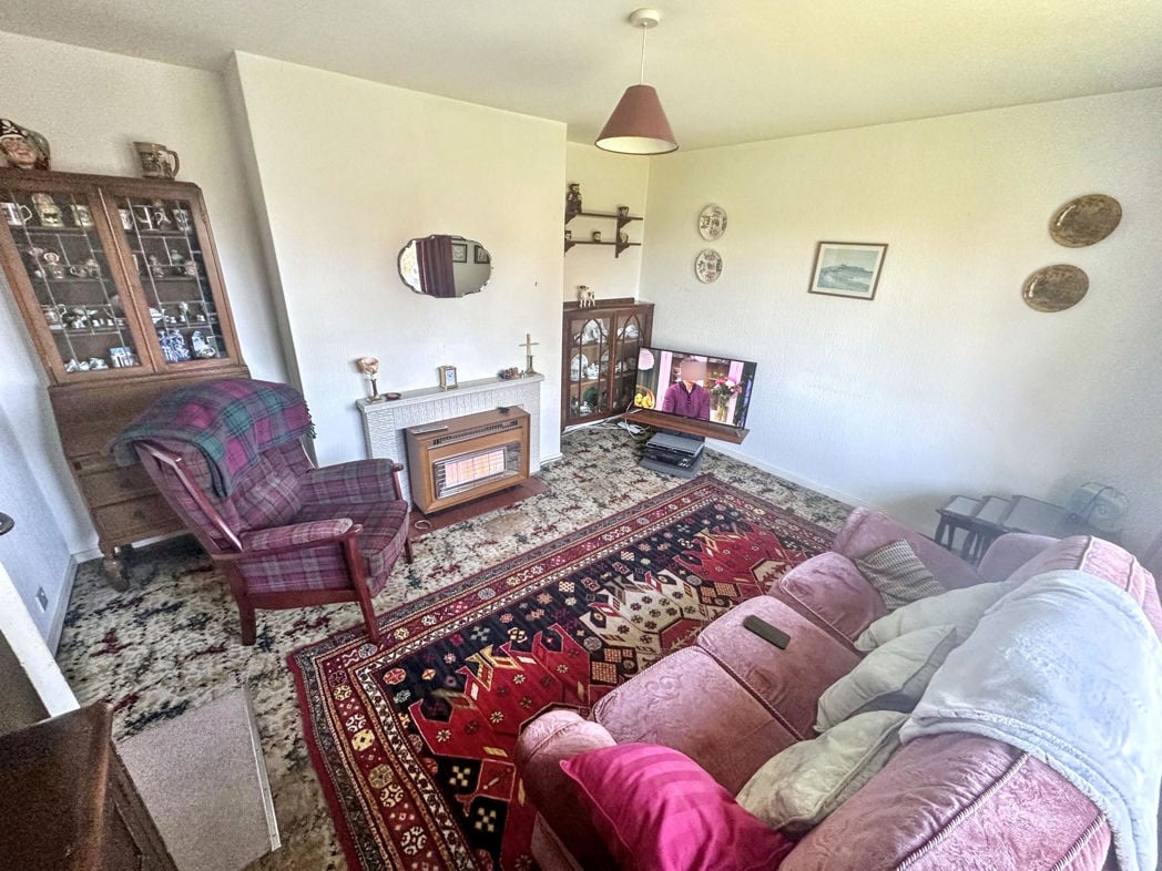 Property image 2 of 16