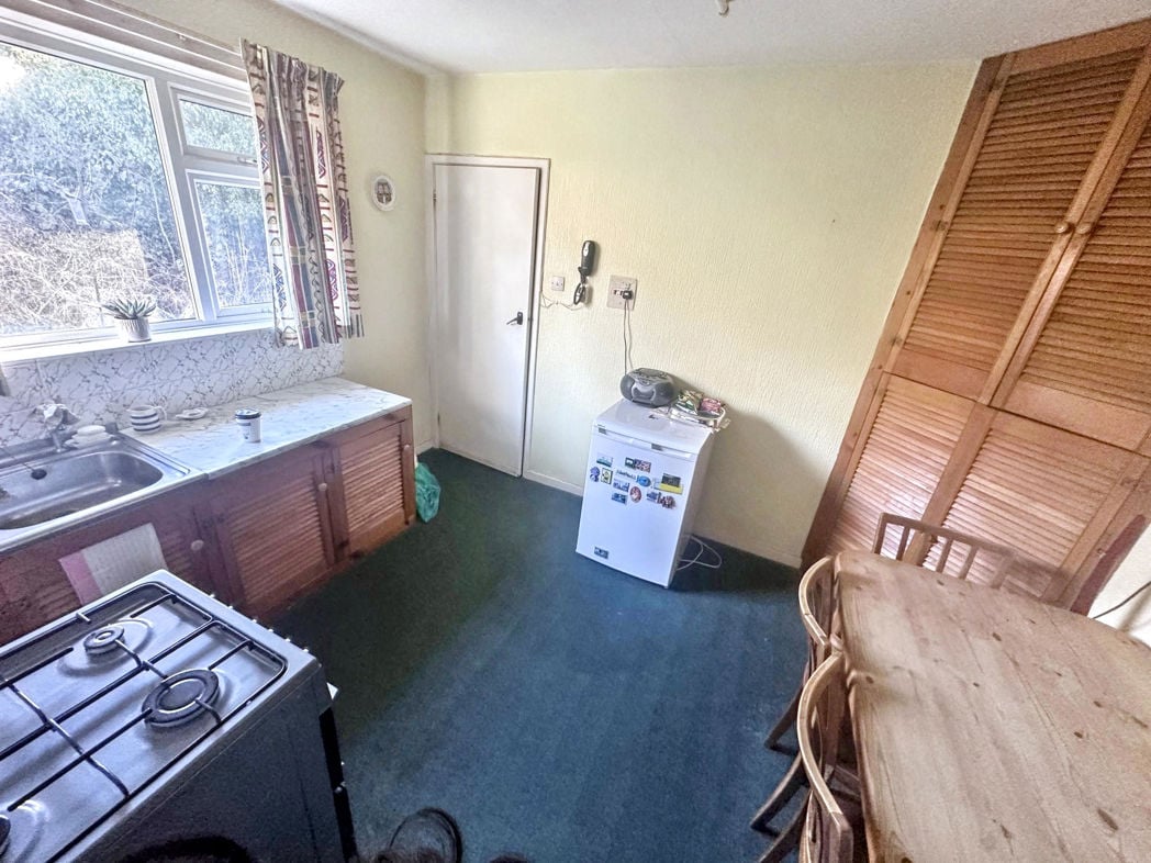 Property image 4 of 16