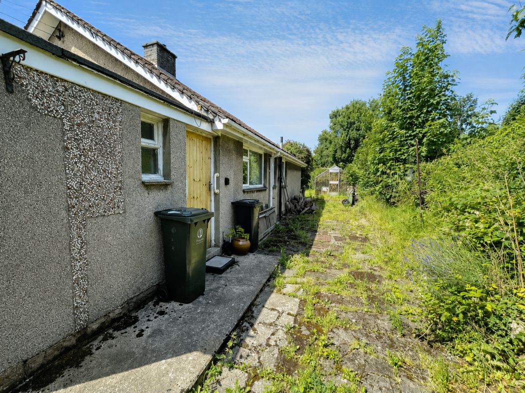 Property image 12 of 16