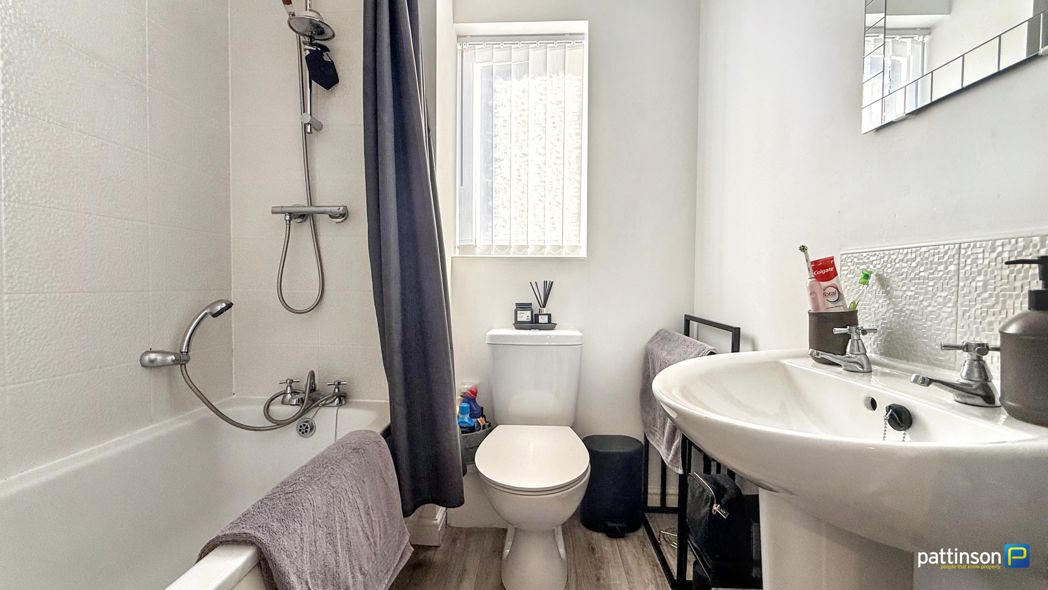 Property image 15 of 21