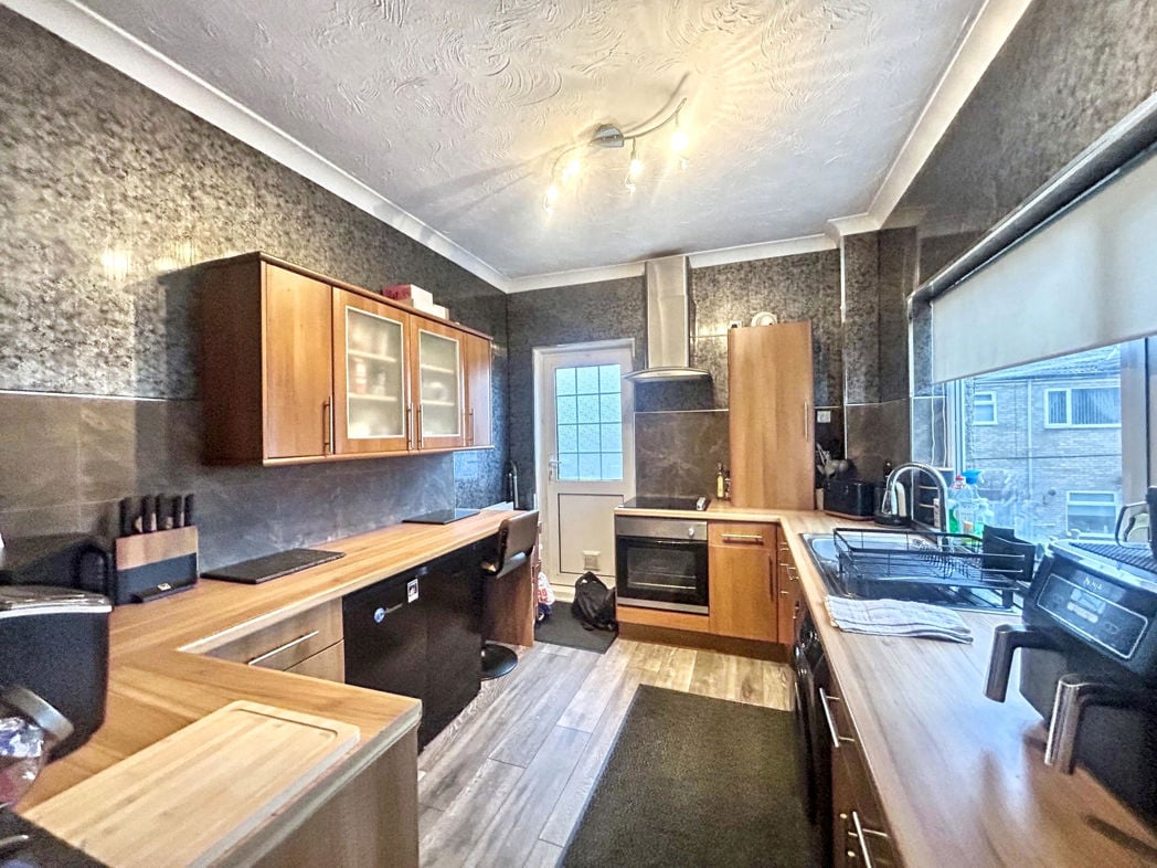 Property image 3 of 11