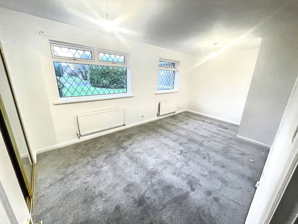 Property image 9 of 13