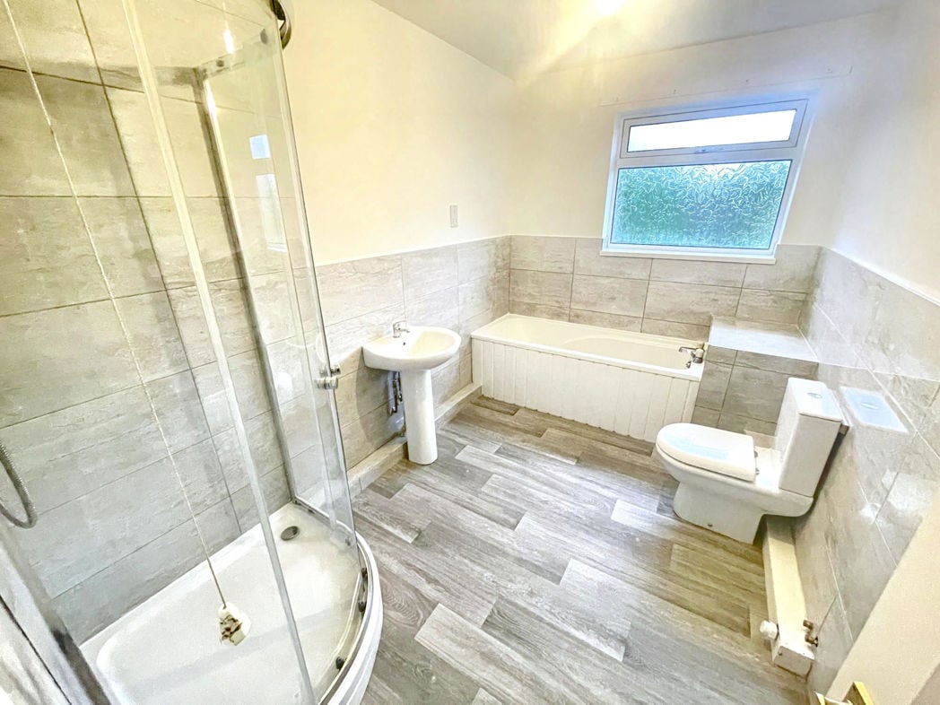 Property image 12 of 13