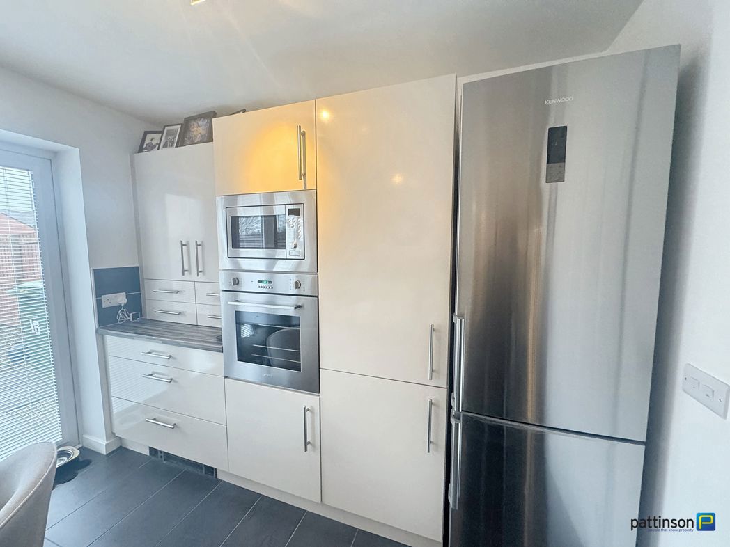 Property image 4 of 17