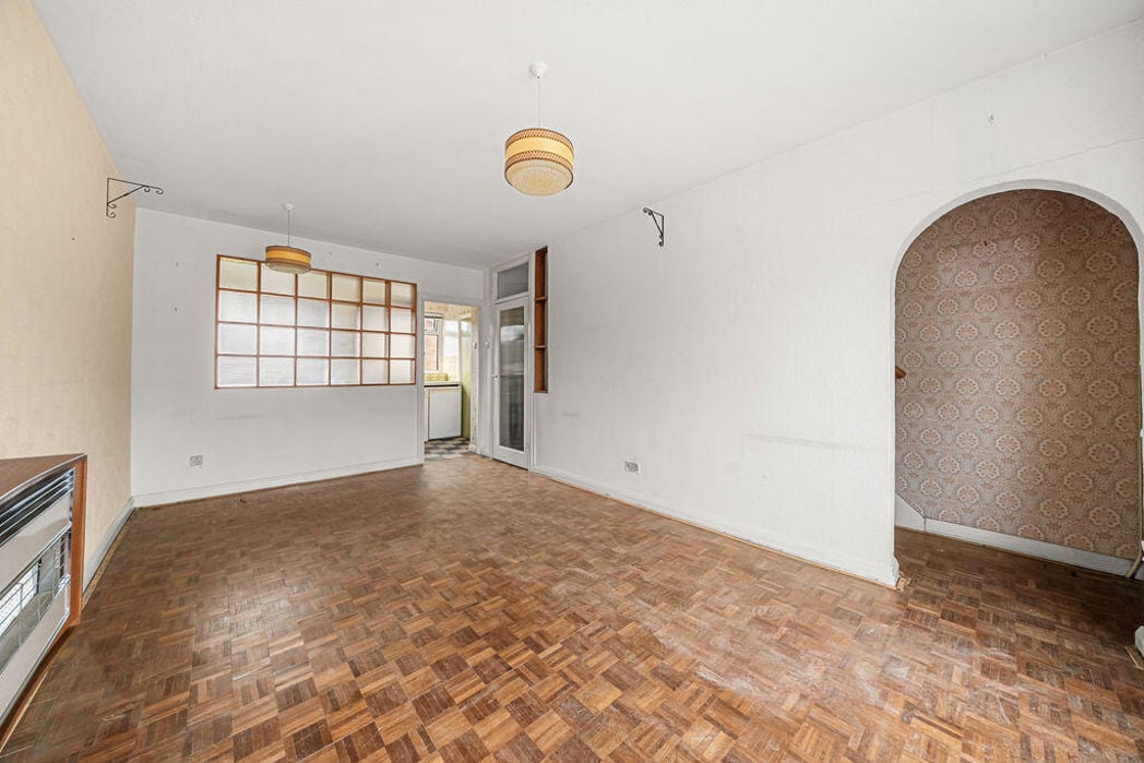 Property image 5 of 9